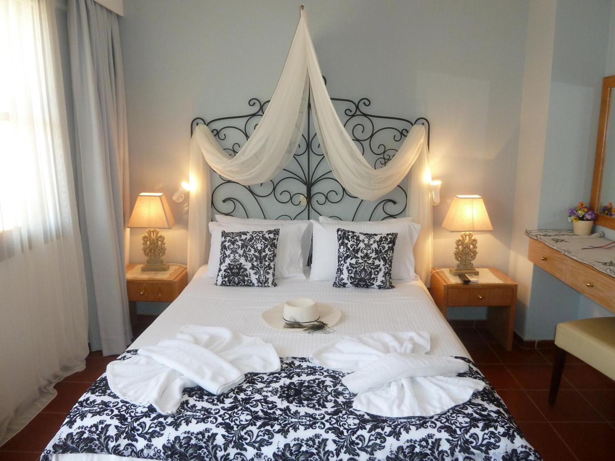 Calergi Residence - Holidays In Crete Atsipopoulo Екстер'єр фото
